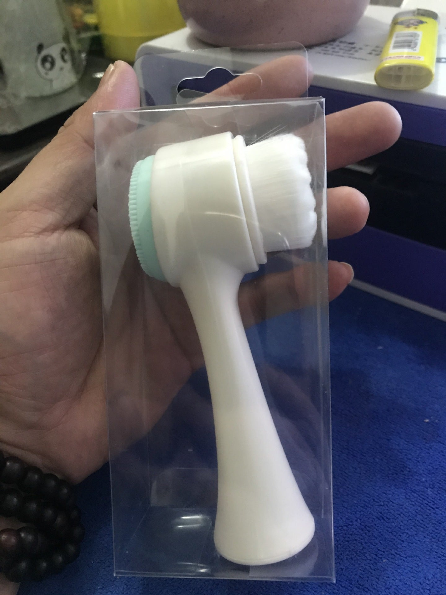 Deep Pore Facial Cleansing Brush